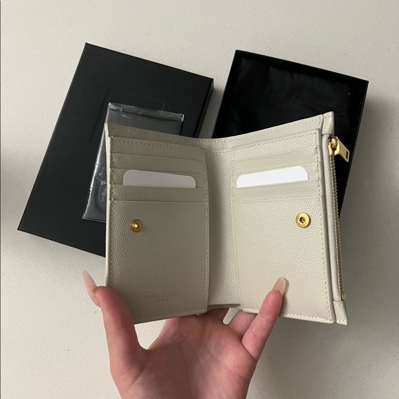 ***BRAND NEW*** Monogram Cassandre YSL Mini Wallet - Picture 7 of 7